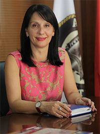 Prof.Dr Vera Ostreni : Rektor
